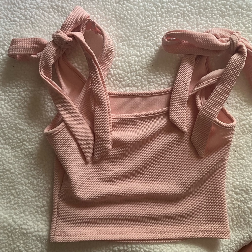 Crop top ties on arms SHEIN light pink